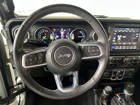 Used 2023 Jeep Wrangler Unlimited Sahara w/ Cold Weather Group image 14