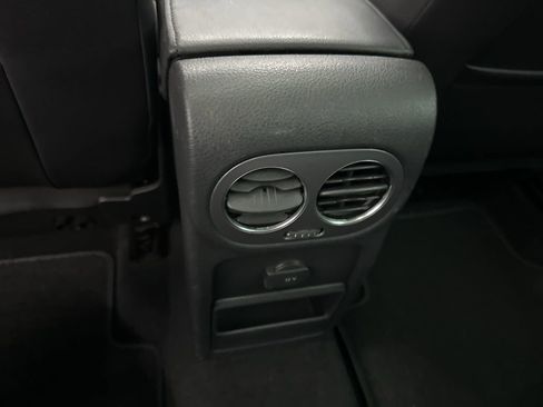 Used 2016 Volkswagen Tiguan SE image 23