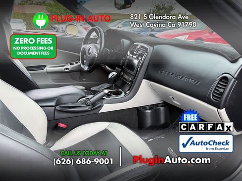 Used 2012 Chevrolet Corvette Coupe w/ 2LT Preferred Equipment Group RWD image 10