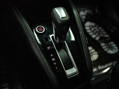 Used 2019 Nissan Kicks S image 15