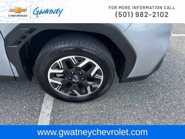 Used 2025 Subaru Forester Premium AWD/4WD image 12