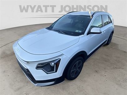 Used 2023 Kia Niro EX