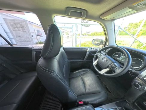 Used 2018 Toyota 4Runner Limited RWD image 28