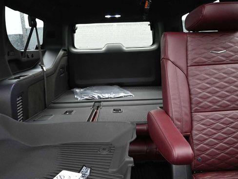 New 2026 Cadillac Escalade ESV Sport image 18