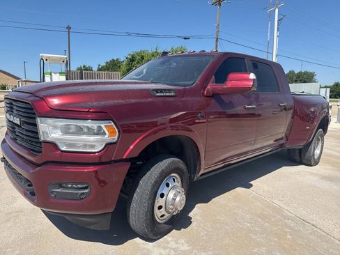 Used 2022 RAM 3500 Laramie AWD/4WD image 2