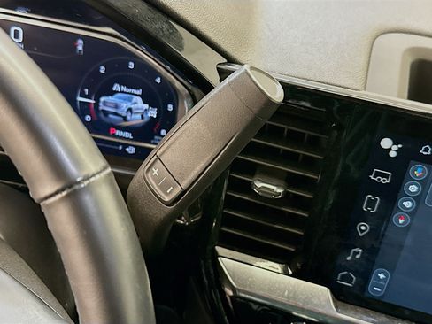 Used 2024 GMC Sierra 1500 Elevation image 25