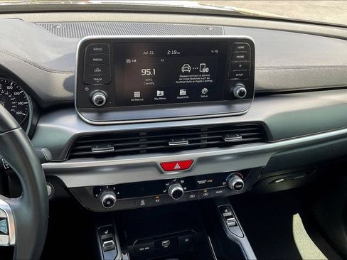 Used 2020 Kia Telluride S w/ S 8 Passenger Seating Package FWD image 15