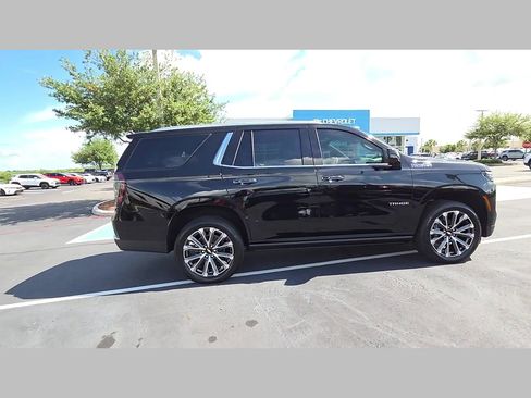 New 2026 Chevrolet Tahoe High Country AWD/4WD image 22