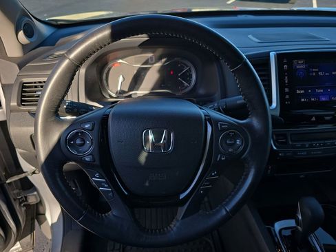 Used 2017 Honda Ridgeline RTL-E image 17