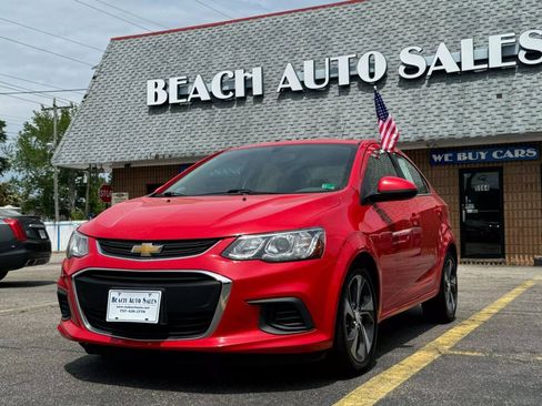 Used 2020 Chevrolet Sonic Premier FWD image 2