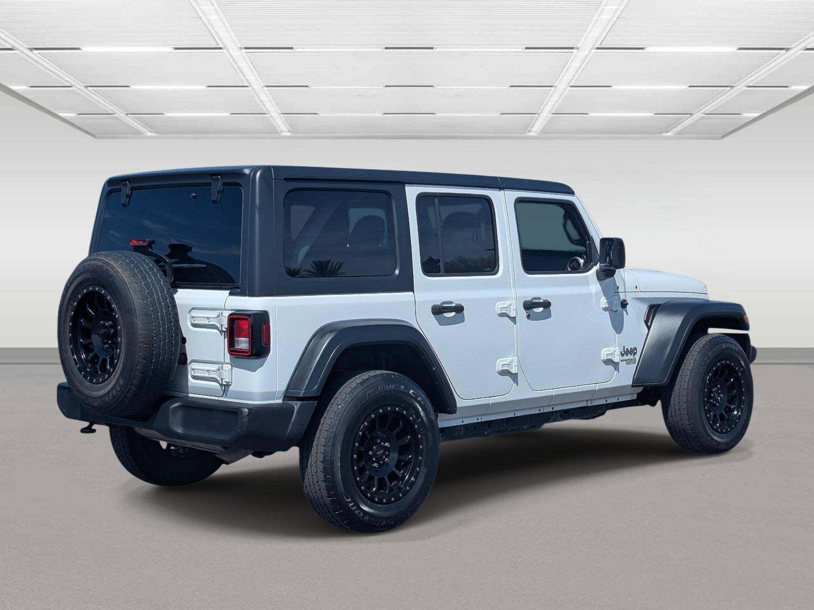 Used 2018 Jeep Wrangler Unlimited Sport S AWD/4WD image 5