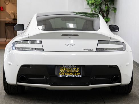 Used 2011 Aston Martin V8 Vantage S RWD image 4