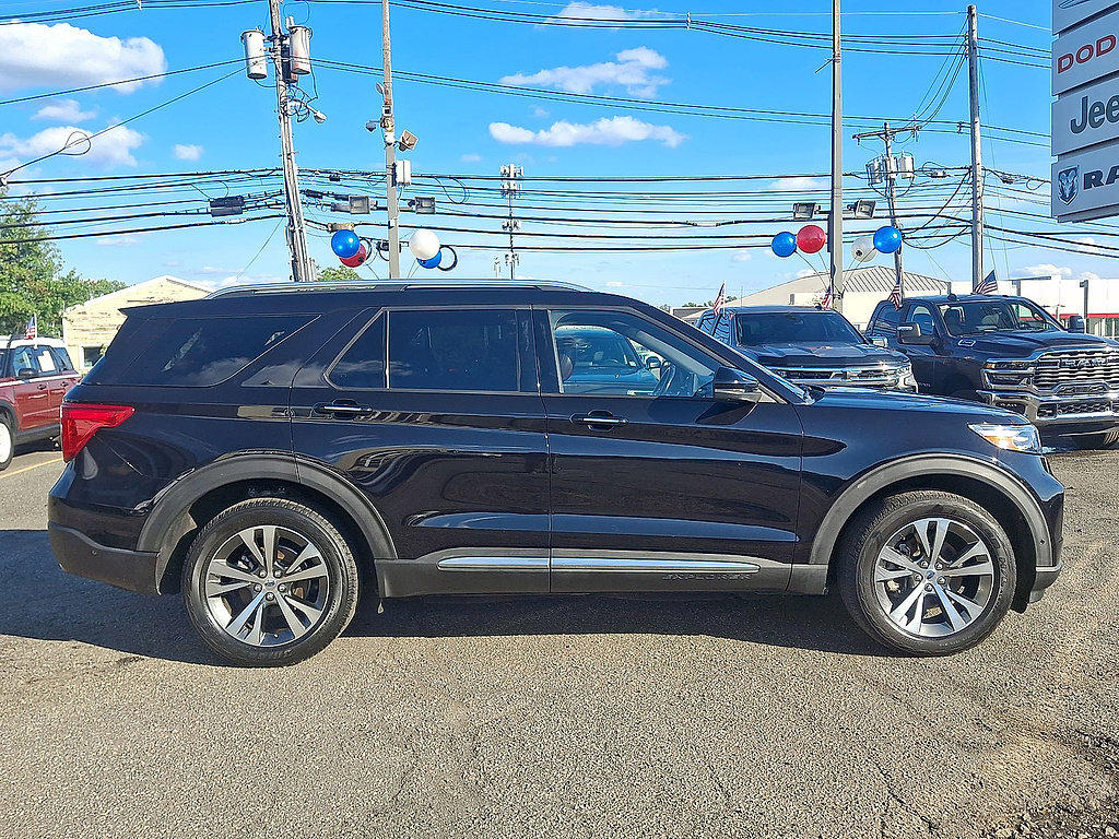 Used 2020 Ford Explorer Platinum w/ Premium Technology Package AWD/4WD image 32
