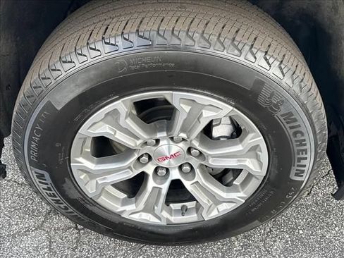 Certified 2025 GMC Sierra 1500 SLT RWD image 37