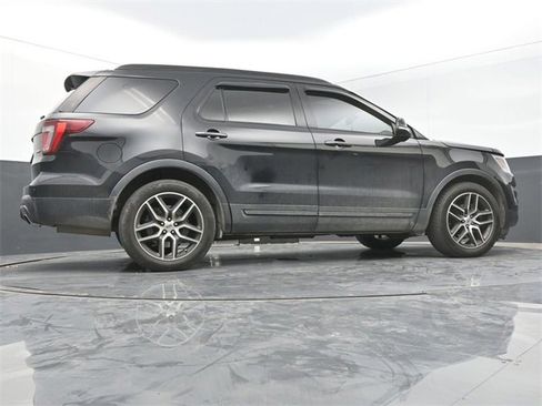 Used 2016 Ford Explorer Sport w/ Equipment Group 401A image 43