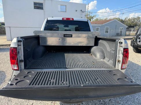 Used 2015 RAM 1500 Express image 12