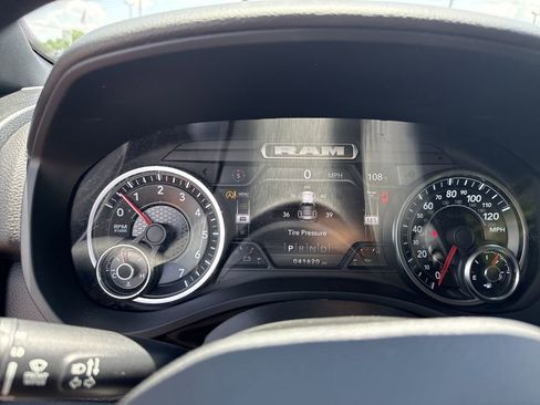 Used 2022 RAM 1500 Big Horn AWD/4WD image 25