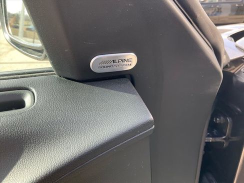 Used 2023 Dodge Charger SXT w/ Plus Group image 18