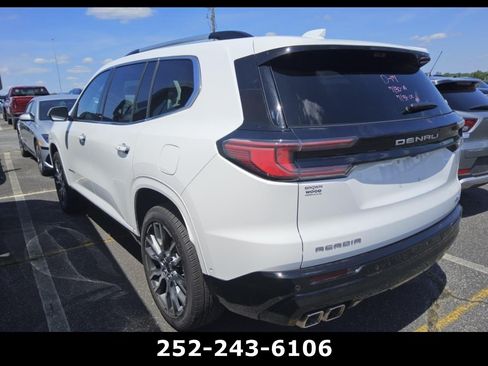 Used 2026 GMC Acadia Denali Ultimate FWD image 3