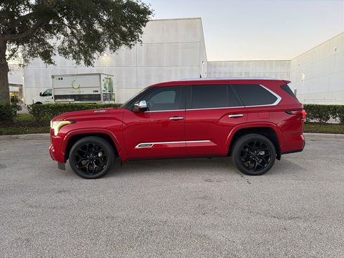 Used 2024 Toyota Sequoia Capstone image 2