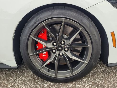 Used 2025 Ford Mustang Dark Horse image 11