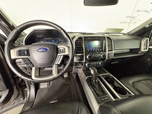 Used 2019 Ford F150 Platinum w/ Equipment Group 701A Luxury AWD/4WD image 7