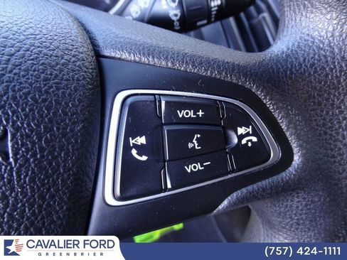 Certified 2018 Ford Focus SE image 18