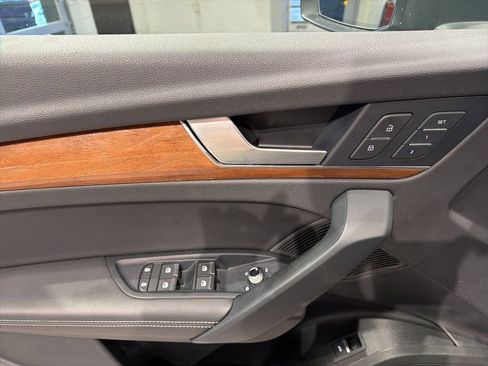 Used 2023 Audi Q5 2.0T Premium Plus image 11