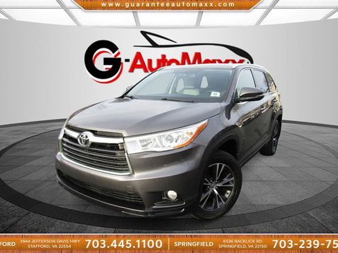Used 2016 Toyota Highlander XLE image 1