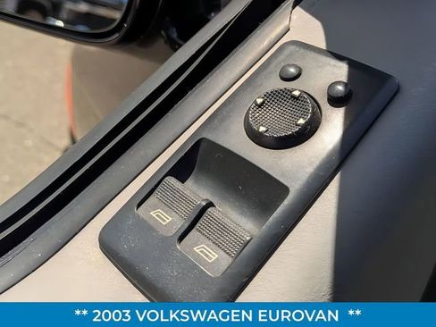 Used 2003 Volkswagen Eurovan GLS image 12