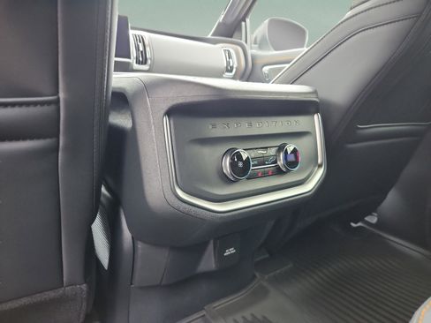 New 2026 Ford Expedition Tremor image 18