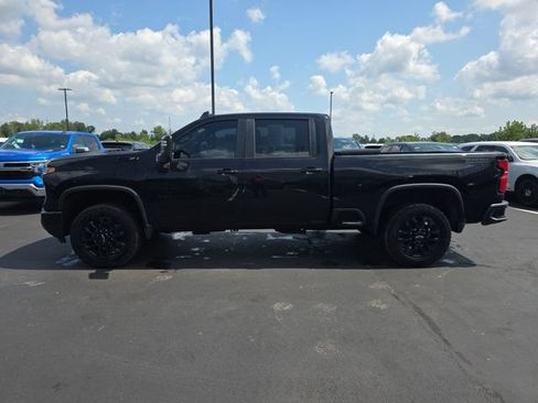 Used 2025 Chevrolet Silverado 2500 LT w/ Trail Boss Package AWD/4WD image 8