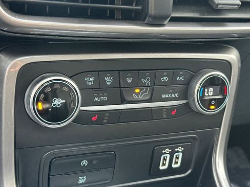 Used 2021 Ford EcoSport SE w/ SE Convenience Package image 22