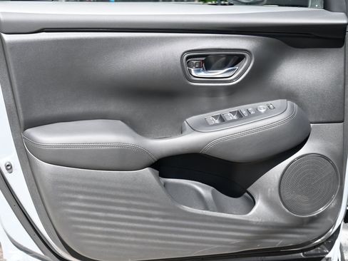 New 2026 Honda HR-V EX-L image 10