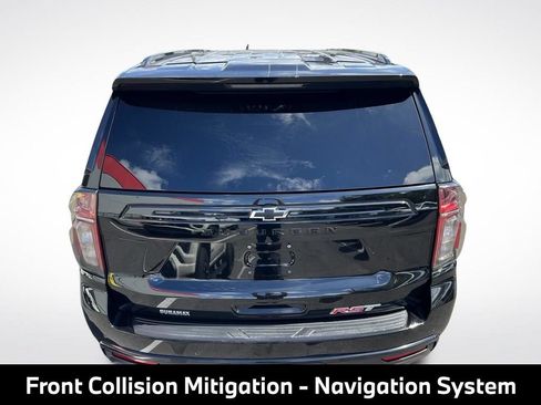 Used 2023 Chevrolet Suburban RST w/ Luxury Package AWD/4WD image 11