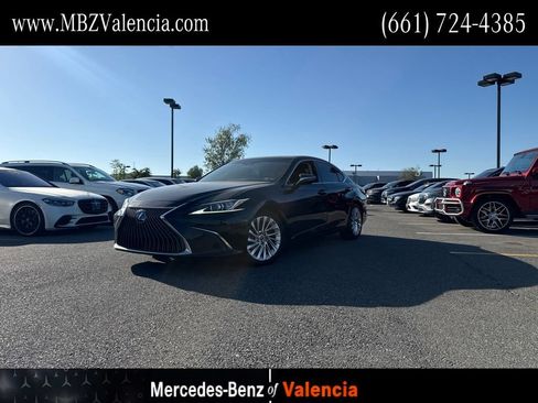 Used 2020 Lexus ES 300h w/ Accessory Package FWD image 1