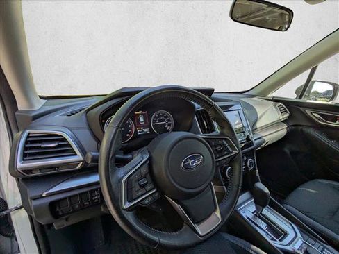 Used 2019 Subaru Forester Premium AWD/4WD image 10