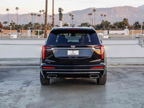 Used 2024 Cadillac XT6 Premium Luxury image 8