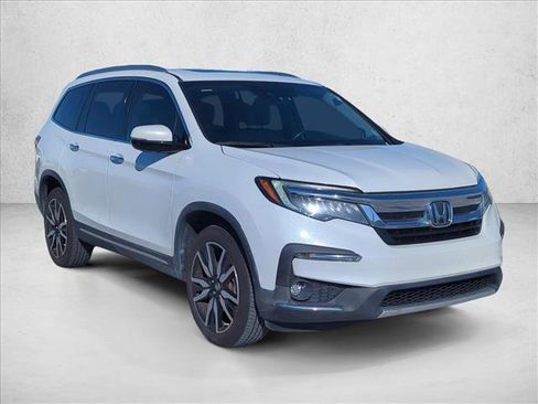 Used 2021 Honda Pilot Touring image 3