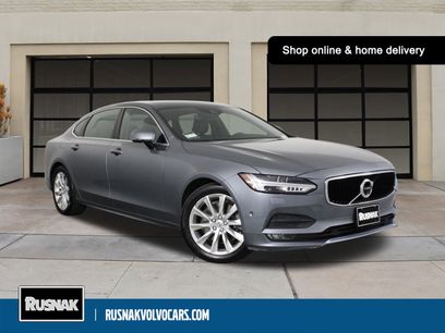 Used 2019 Volvo S90 T6 Momentum w/ Advanced Package