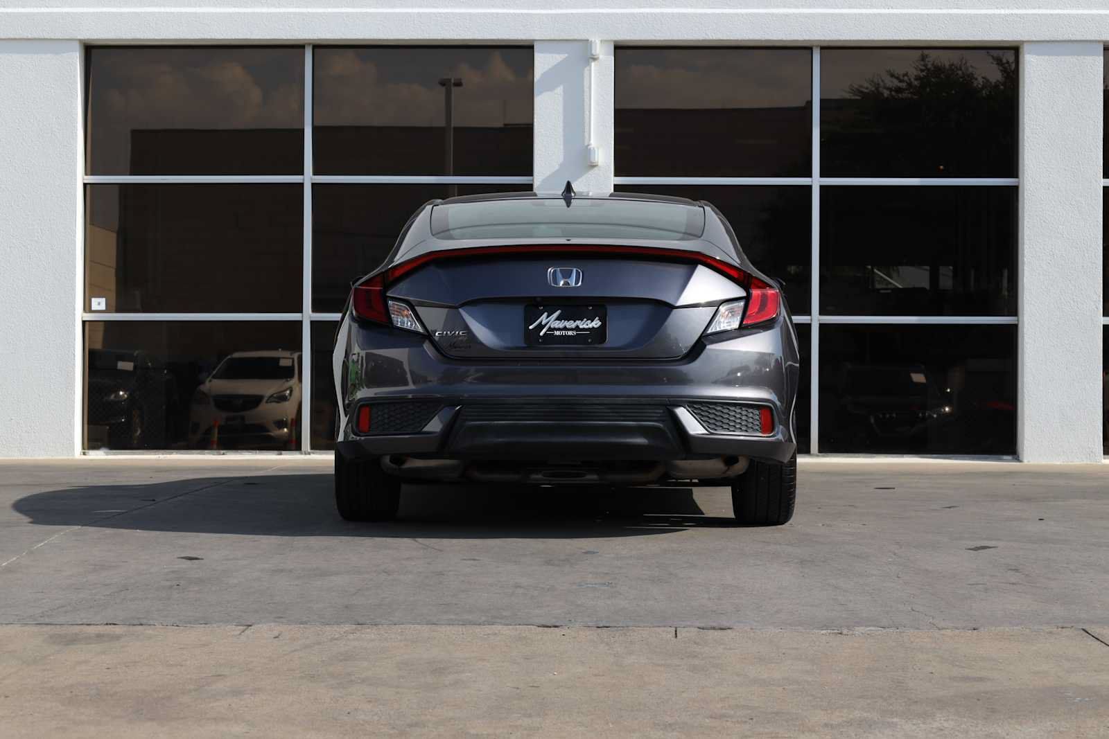 Used 2019 Honda Civic EX image 10