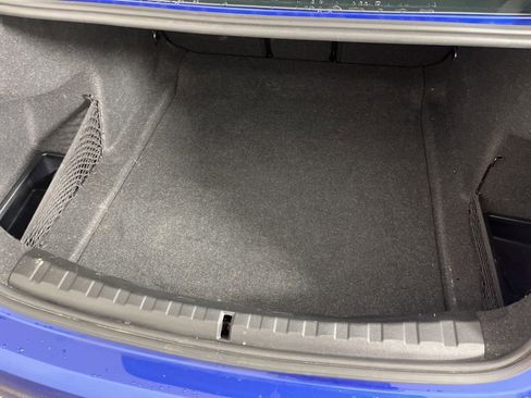 Used 2021 BMW 330i Sedan w/ M Sport Package image 9