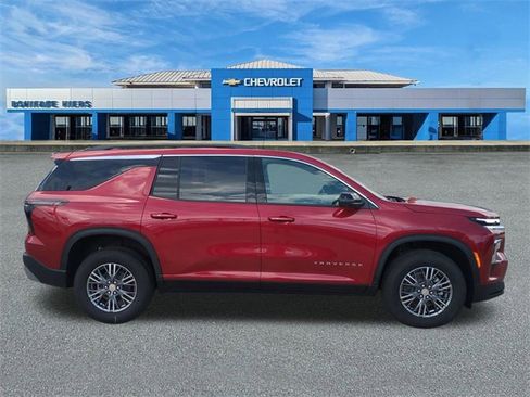 New 2026 Chevrolet Traverse LT w/ Driver Confidence Package image 3