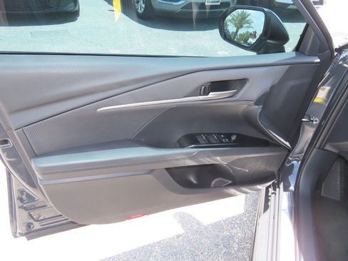 Used 2025 Toyota Camry SE w/ Convenience Package FWD image 22