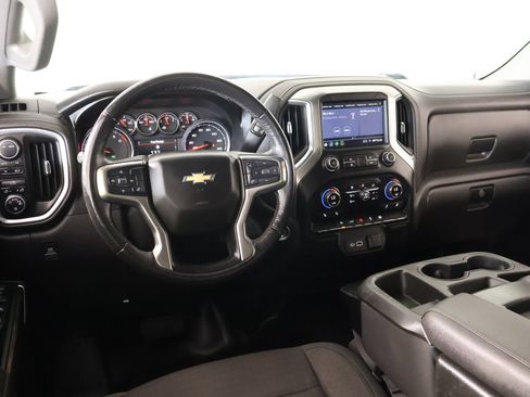 Used 2021 Chevrolet Silverado 1500 LT AWD/4WD image 2