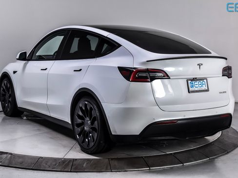 Used 2022 Tesla Model Y Performance image 4