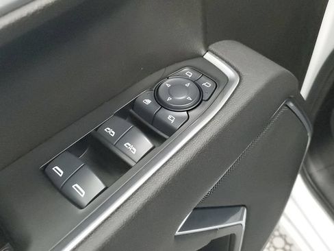 Used 2025 GMC Sierra 1500 SLT RWD image 21
