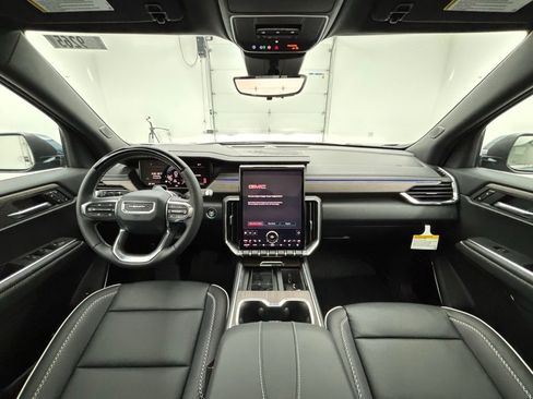 New 2026 GMC Acadia Denali w/ Super Cruise Package image 2