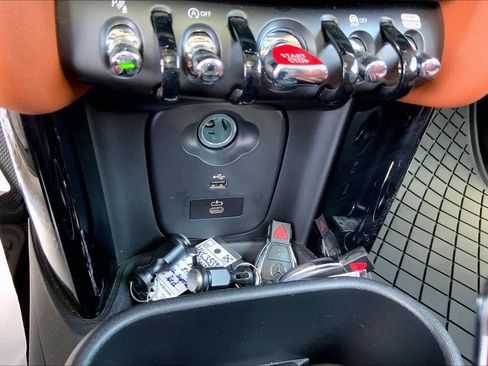 Used 2024 MINI Cooper S FWD image 32