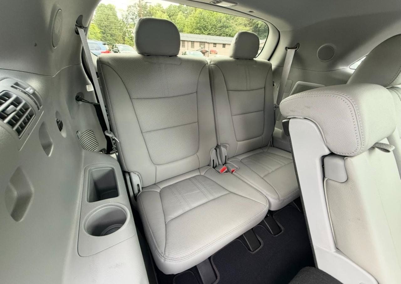 Used 2015 Kia Sorento SX FWD image 16